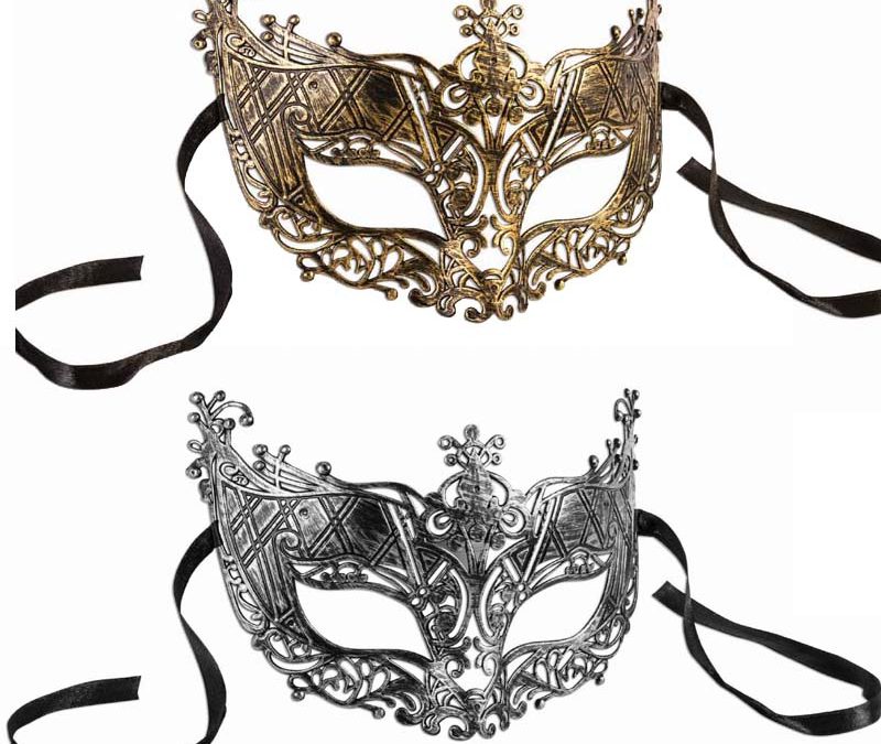 Plastic Filigree Half Mask