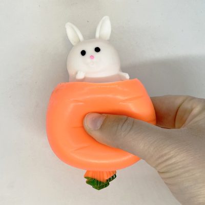 2.5" pop up bunny in carrot
